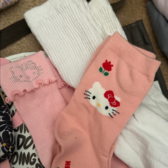 Hello Kitty Pink bundle - Picture 2 of 6